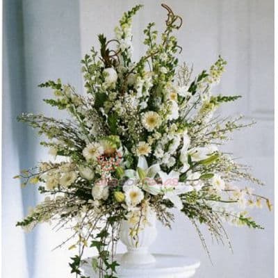 Envio de Regalos Arreglos Florales | Arreglo para Aniversario Flores Blancas y Melones - Whatsapp: 980660044