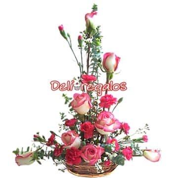 Rosas Importadas | Canasta con Rosas Importadas | Rosas Arreglos - Whatsapp: 980660044