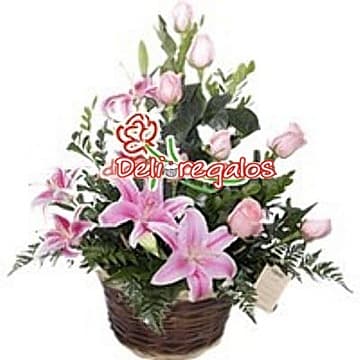 Rosas Rosadas y Liliums | Arreglos con Rosas | Arreglos a Domicilio - Whatsapp: 980660044