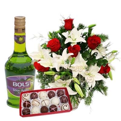 Licor de Manzana, Bombones y Arreglo de Flores  | Rosas Delivery | | Arreglos con Licor 