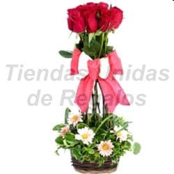Topiario con Rosas Importadas | Arreglos Florales Delivery 