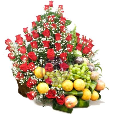 Arreglo de Frutas con Rosas Importadas | Arreglos de Frutas con Rosas - Whatsapp: 980660044