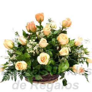 Envio de Regalos Arreglo de Rosas 13 | Arreglos florales lima - Whatsapp: 980660044